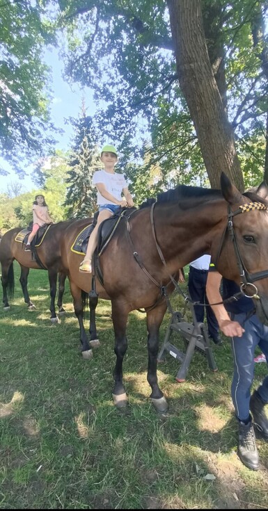 Dzieci na wycieczce do Straży Miejskiej